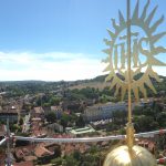 Bekrönung Dachreiter mit Blick über Bamberg